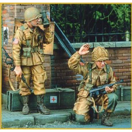 Para US avec US M1 & radio - Juin 1944 (2 fig)
