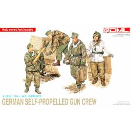 German Self-Propelled Gun Crew 