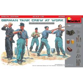 GERMAN TANK CREW AT WORK SPECIAL EDITION
