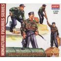 German Tank Supplies and Tank Crew Set 