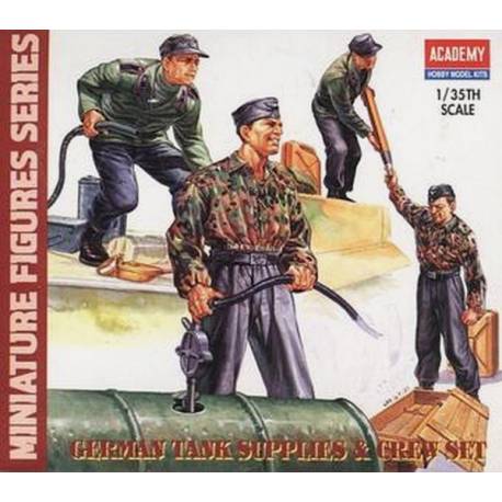 German Tank Supplies and Tank Crew Set 