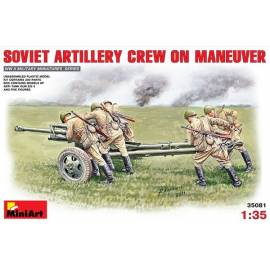SOVIET ARTILLERY CREW ON MANEUVER