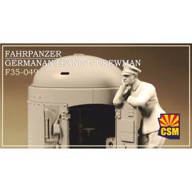 Fahrpanzer german leaning crewman