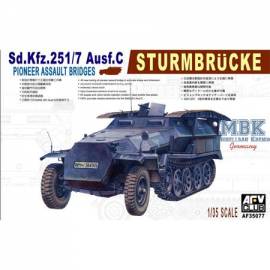 Maquette blindé Sd.Kfz. 251/7 AUSF C STURMBRüCKE|AFV CLUB|35077|1:35