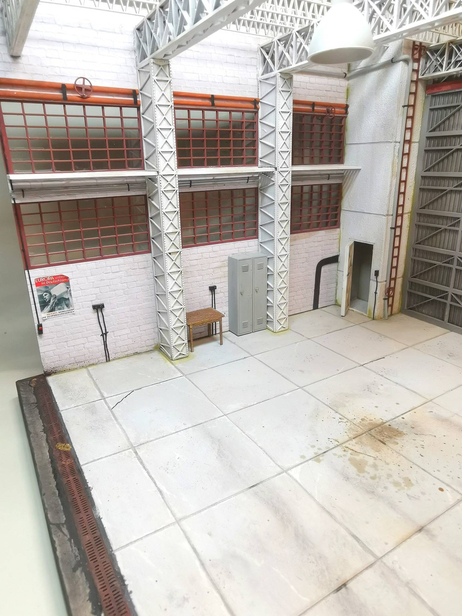 Der Hangar - aircraft workshop diorama – Image 18