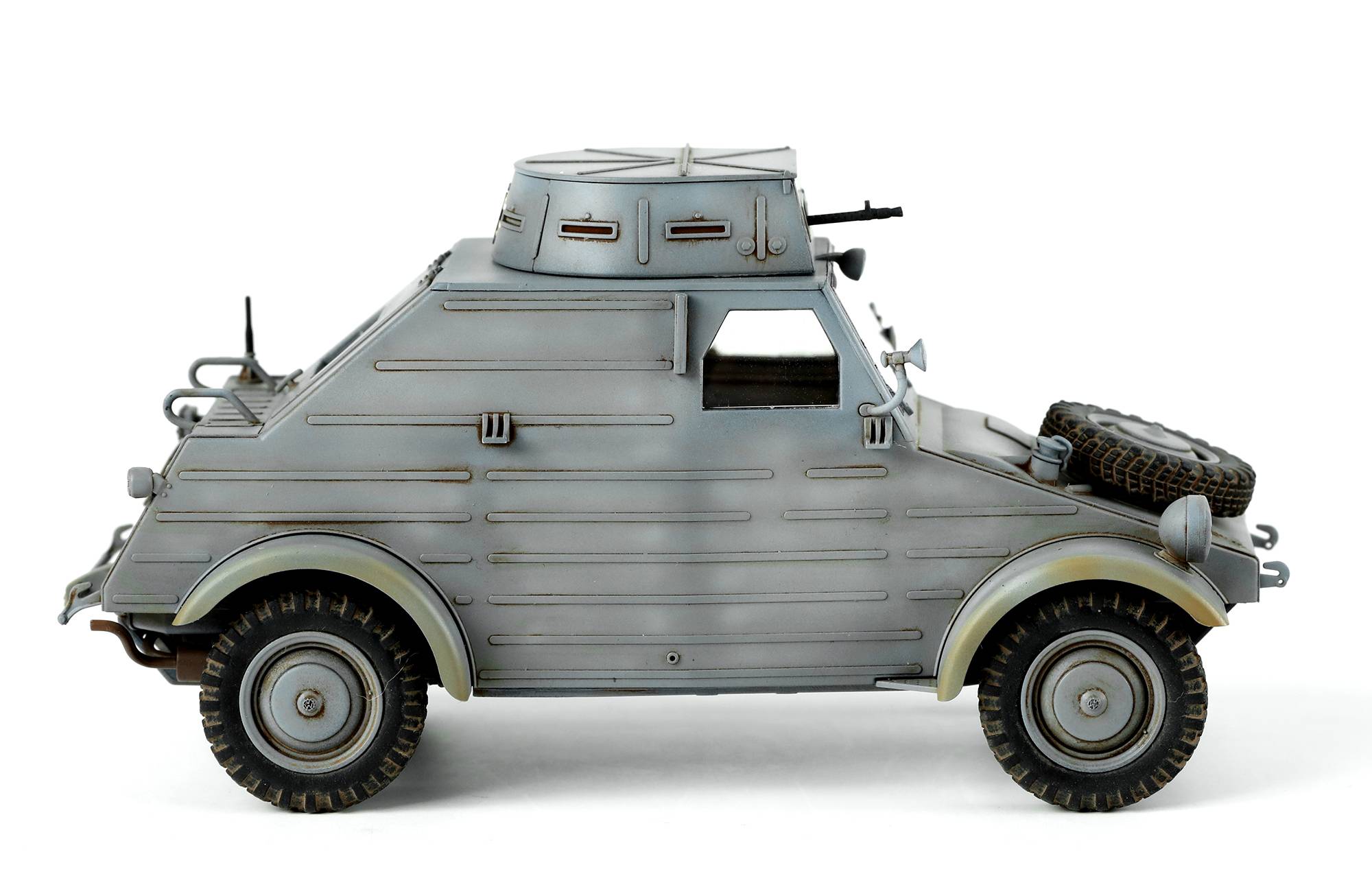 German Pkw. K1 Kübelwagen Type 823 – Image 3