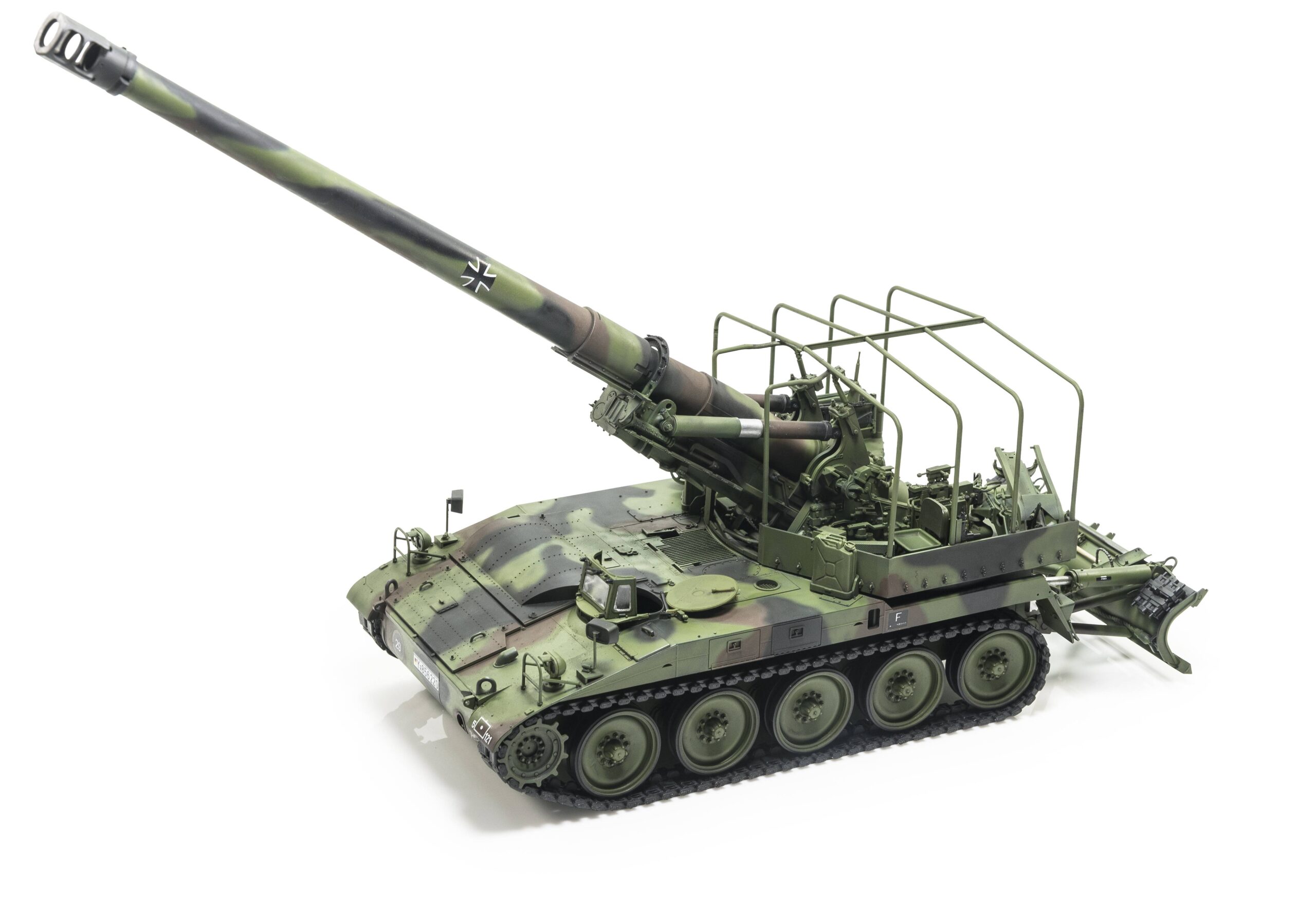 GERMAN ARMY M110A2G SELF-PROPELLED HOWITZER – Image 4