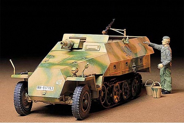 Mtl.Spw Sd.Kfz.251 9 Ausf.D Kanonenwagen – Image 2
