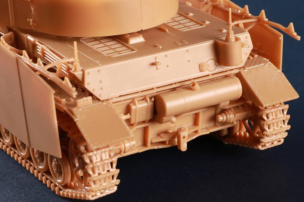 German Pz.Kpfw. IV Ausf.J Medium Tank – Image 11