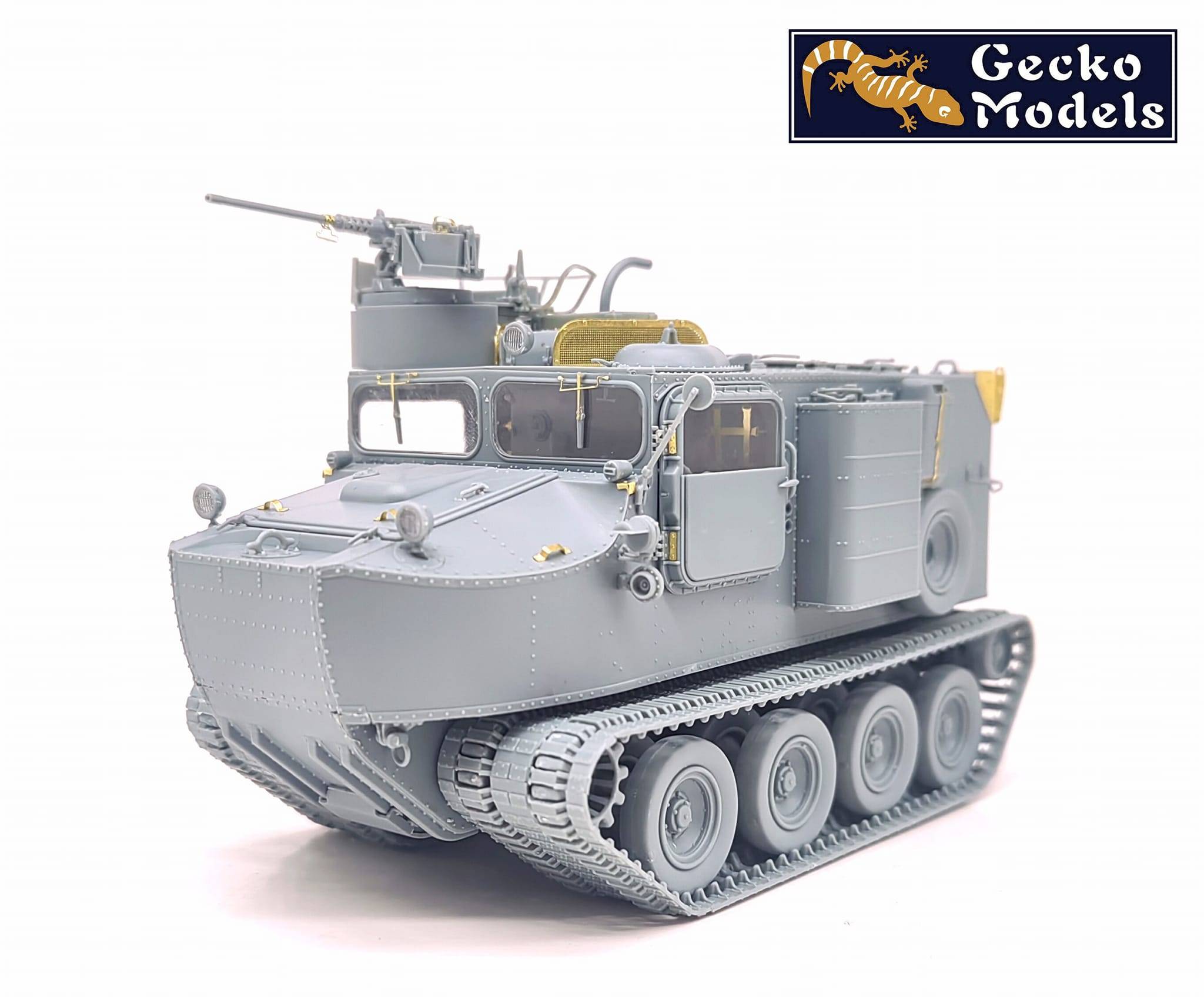 US M76 Amphibious Cargo Carrier "Otter" (Early Production) – Image 10