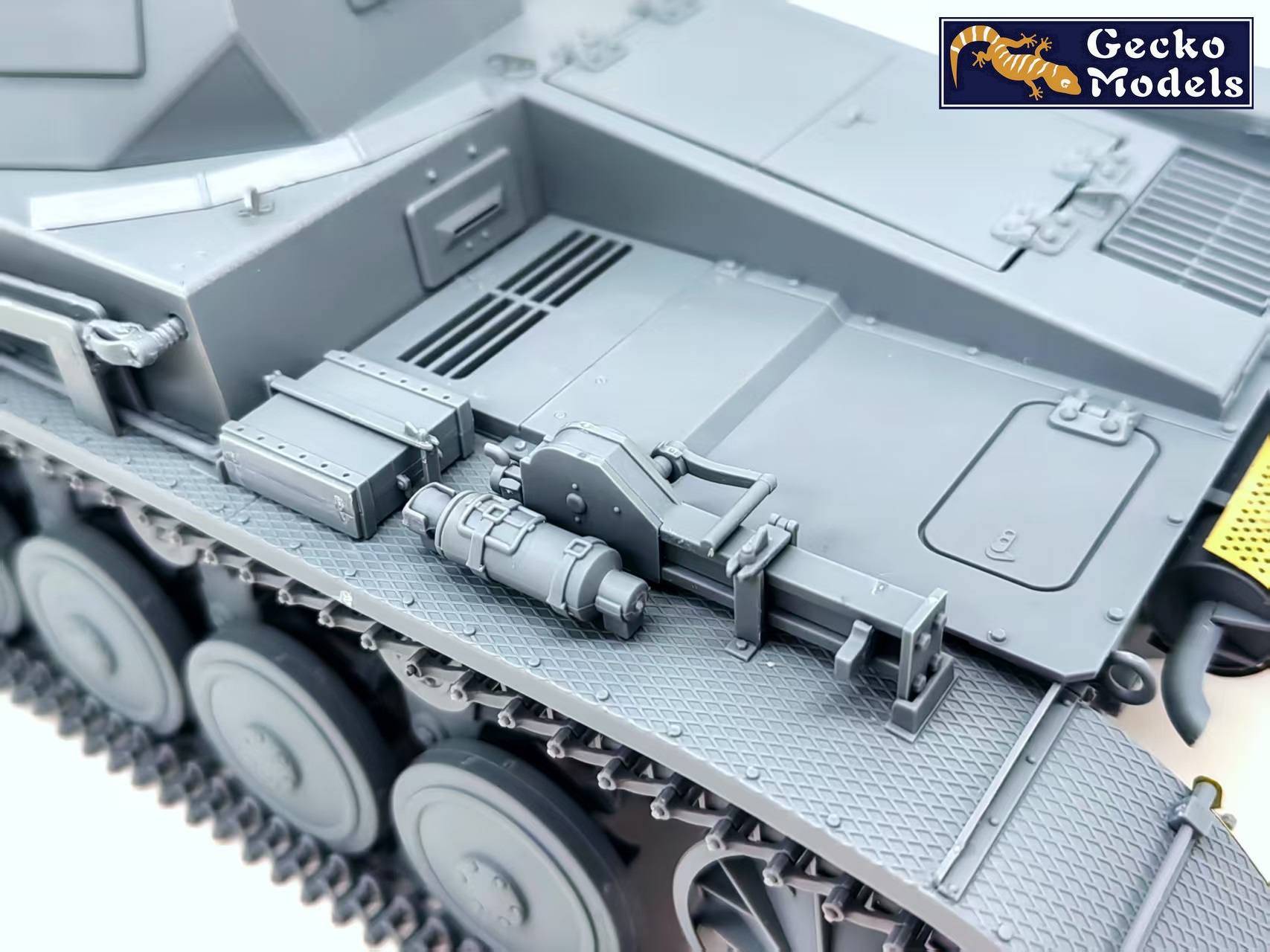 Pz.Kpfw. II (Sd.Kfz.121) Ausf.c – Image 10