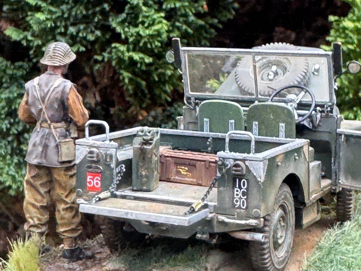 Korean War British FV18001 Mk.1 80in 4x4 Utility Vehicle (Early Production) avec remorque Bantam 10-cwt – Image 14