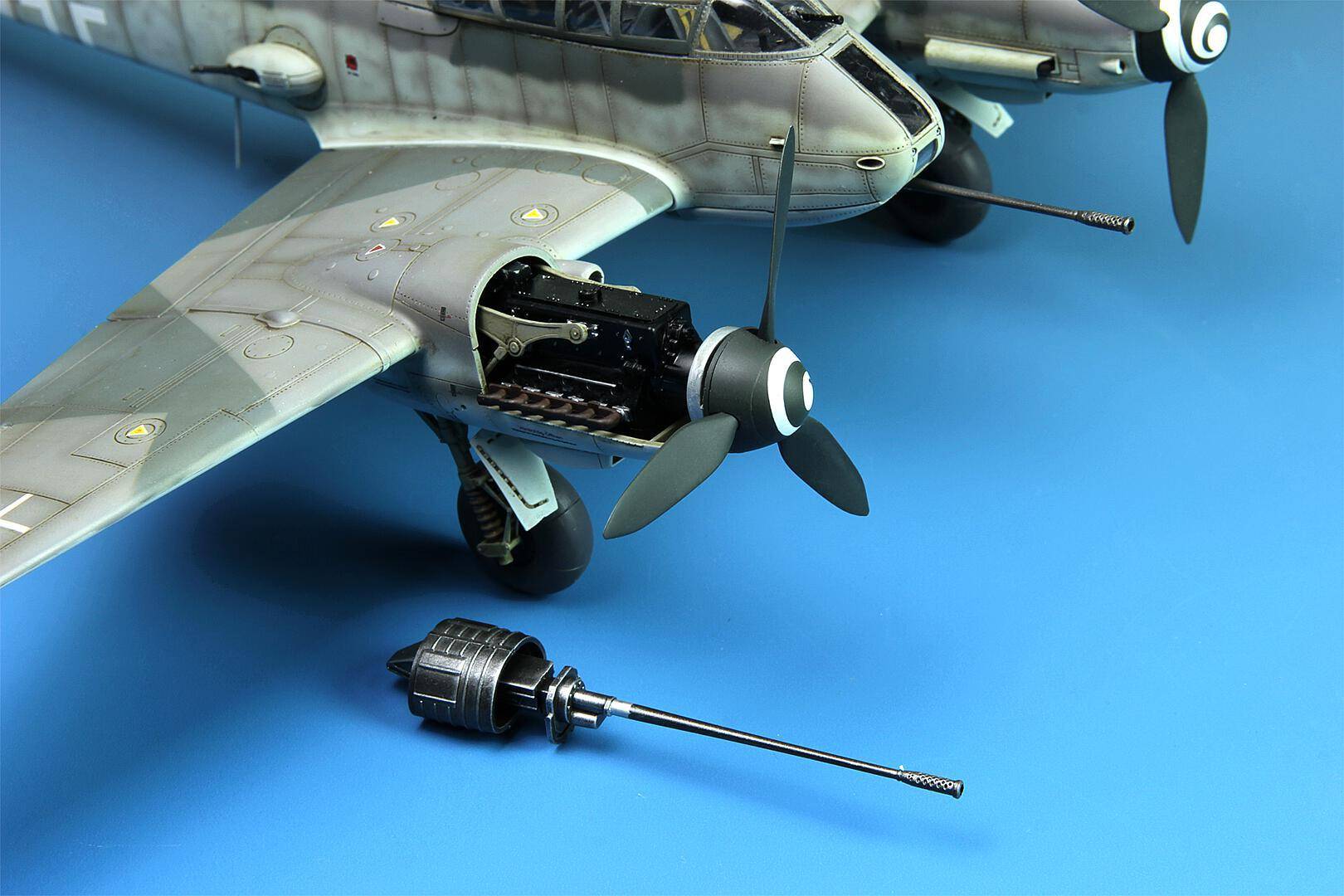 Messerschmitt Me-410B-2/U4 Heavy Fighter – Image 3
