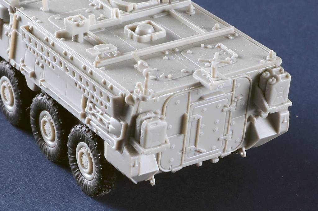 M1130 Stryker Command Vehicle – Image 8