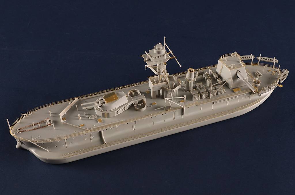 HMS Lord Clive – Image 13