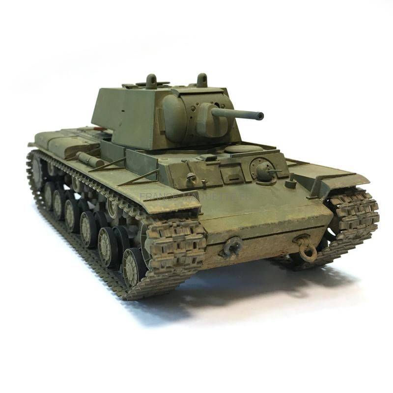 KV-1 Soviet Heavy Tank mod.1940 with L-11 Gun – Image 5