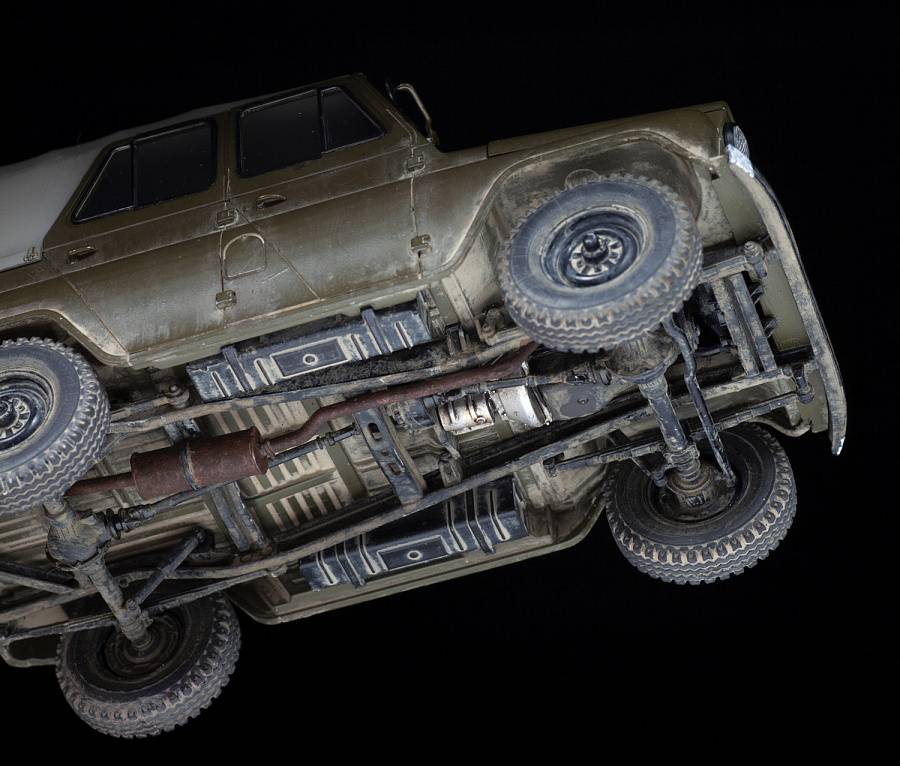 UAZ-469 Soviet Military Off-Road Vehicle – Image 5
