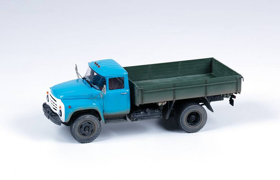 Soviet truck ZIL-130 – Image 4