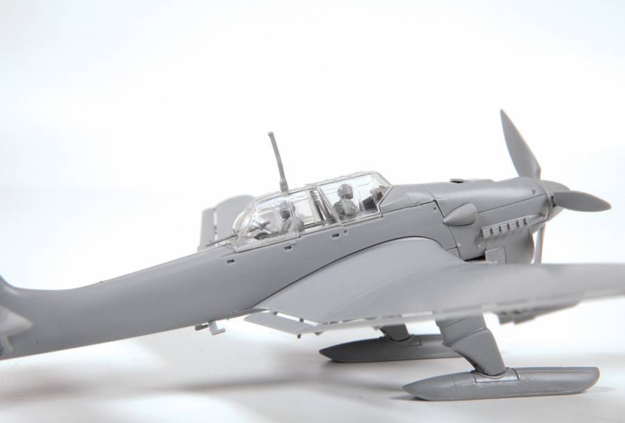 Ju-87B-2/U4 Stuka with Skis German Dive Bomber – Image 6