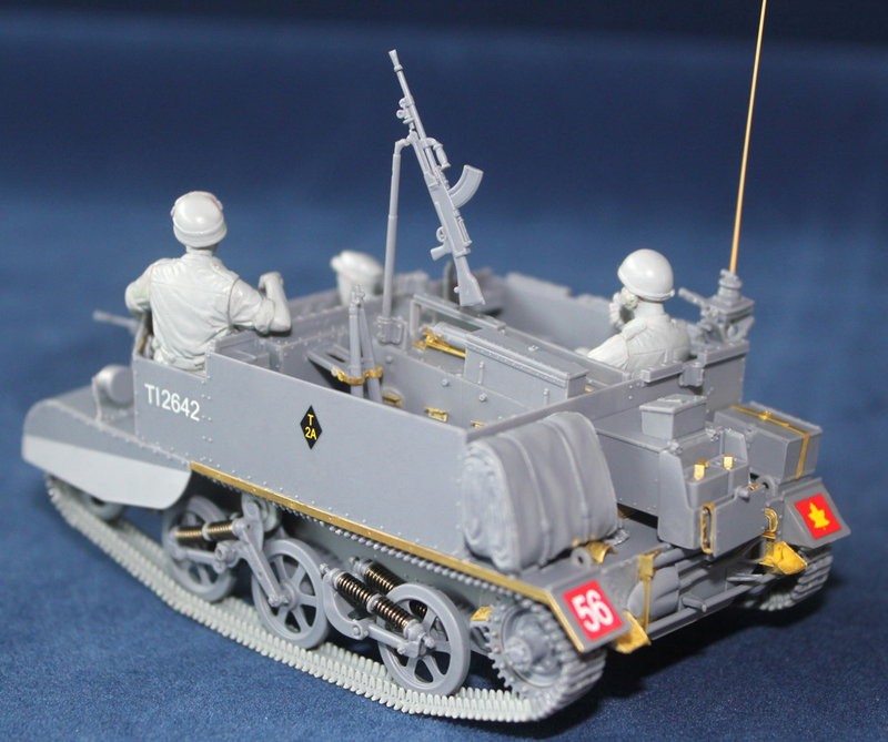 Universal Carrier Mk.1 with Crew – Image 3