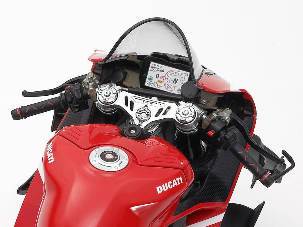 Ducati Superleggera V4 with Racing Kit – Image 10