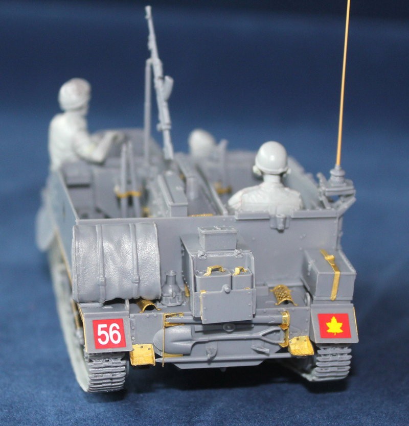 Universal Carrier Mk.1 with Crew – Image 4