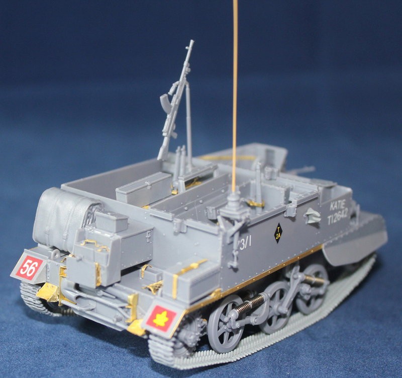 Universal Carrier Mk.1 with Crew – Image 6