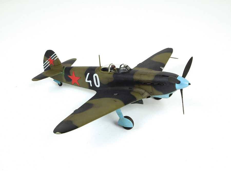 Soviet Fighter Yak-7B (Late Version) – Image 2