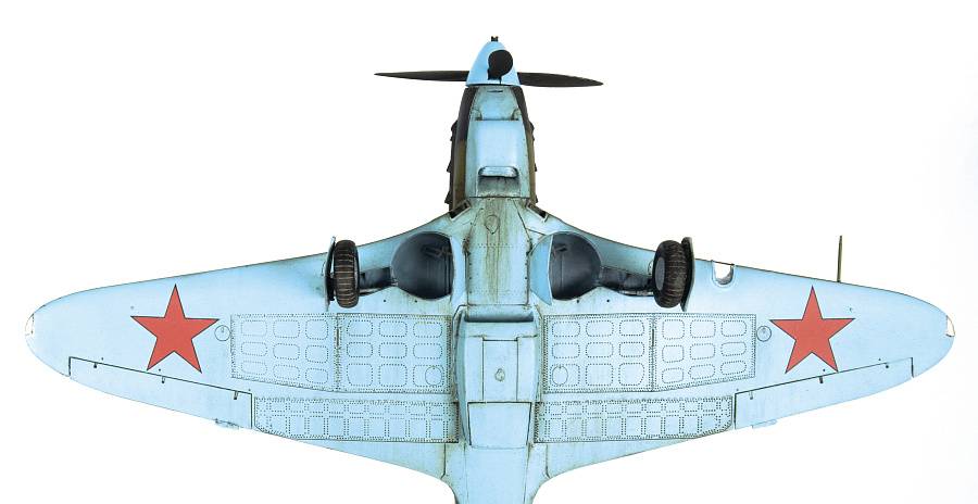 Soviet Fighter Yak-7B (Late Version) – Image 3