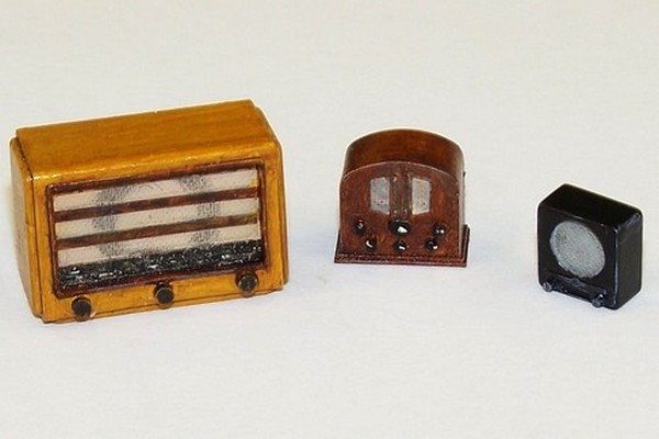 SET DE VIEILLES RADIOS