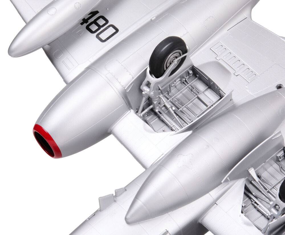Gloster Meteor F.8/FR.9 - First Edition – Image 8