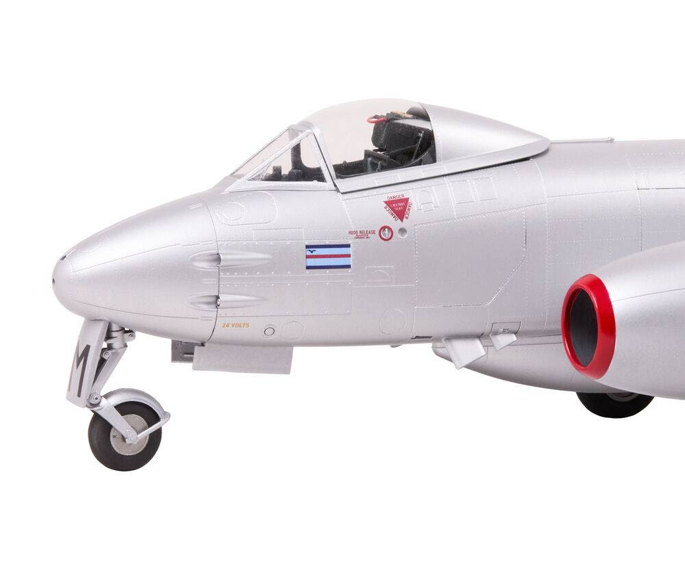Gloster Meteor F.8/FR.9 - First Edition – Image 11
