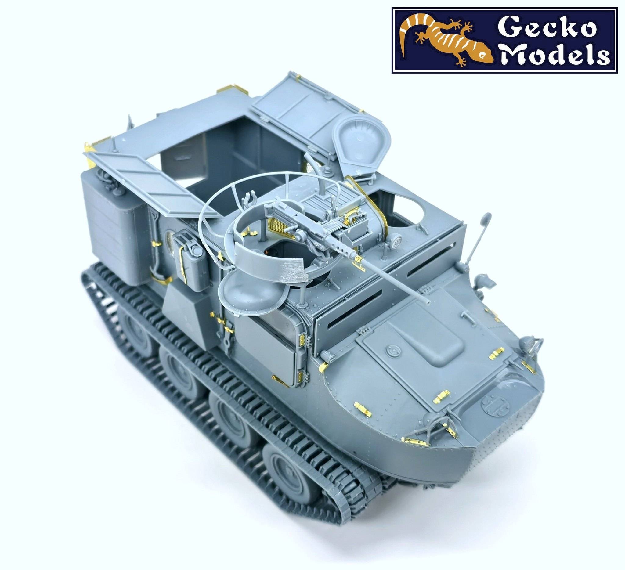 US M76 Amphibious Cargo Carrier "Otter" Late Production – Image 4