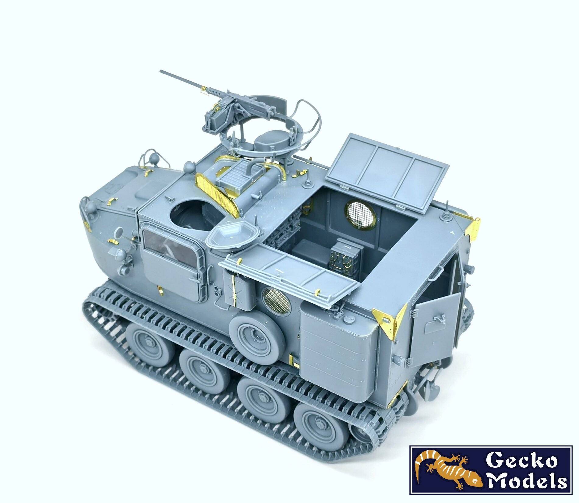 US M76 Amphibious Cargo Carrier "Otter" Late Production – Image 5