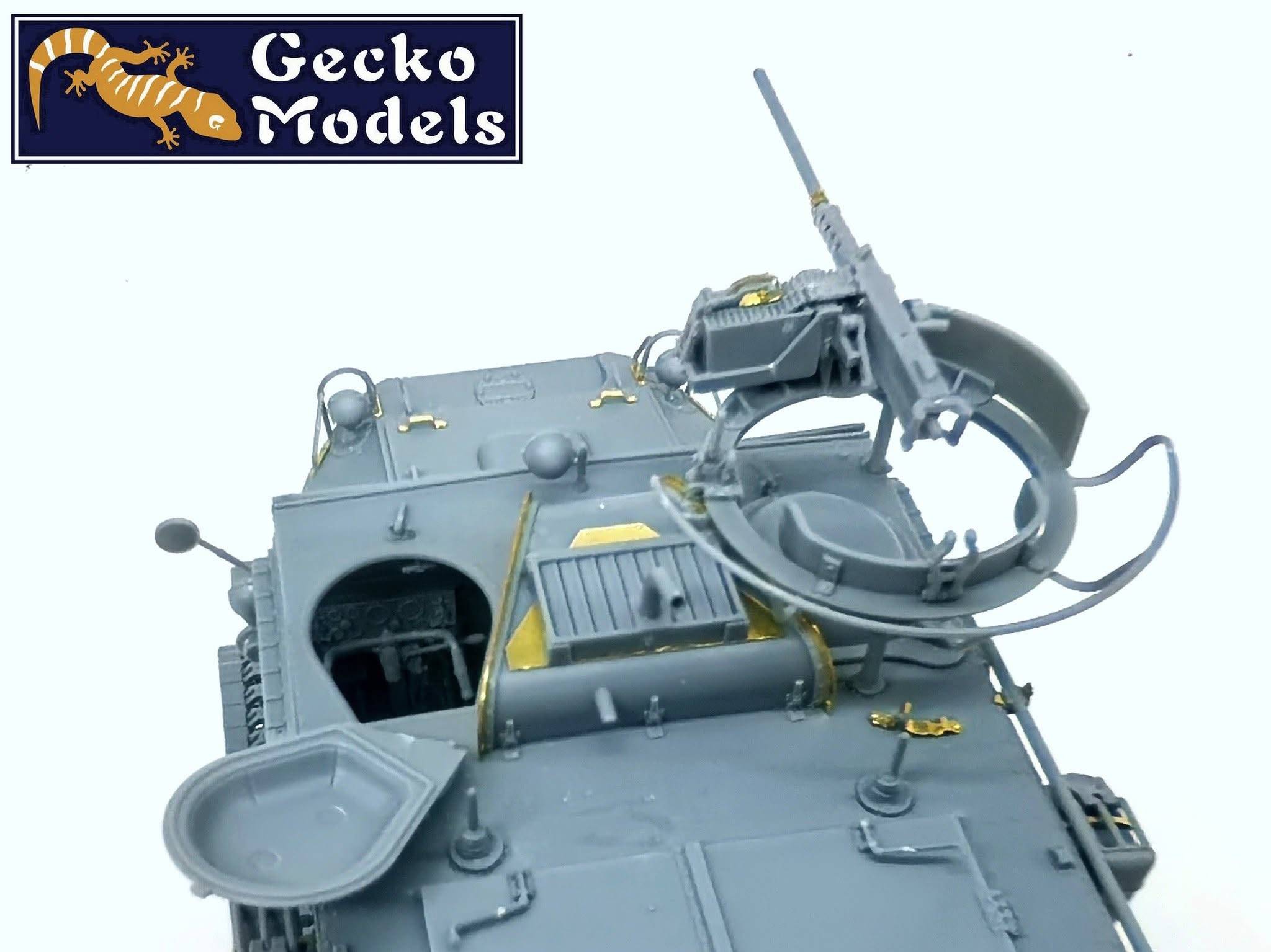 US M76 Amphibious Cargo Carrier "Otter" Late Production – Image 9