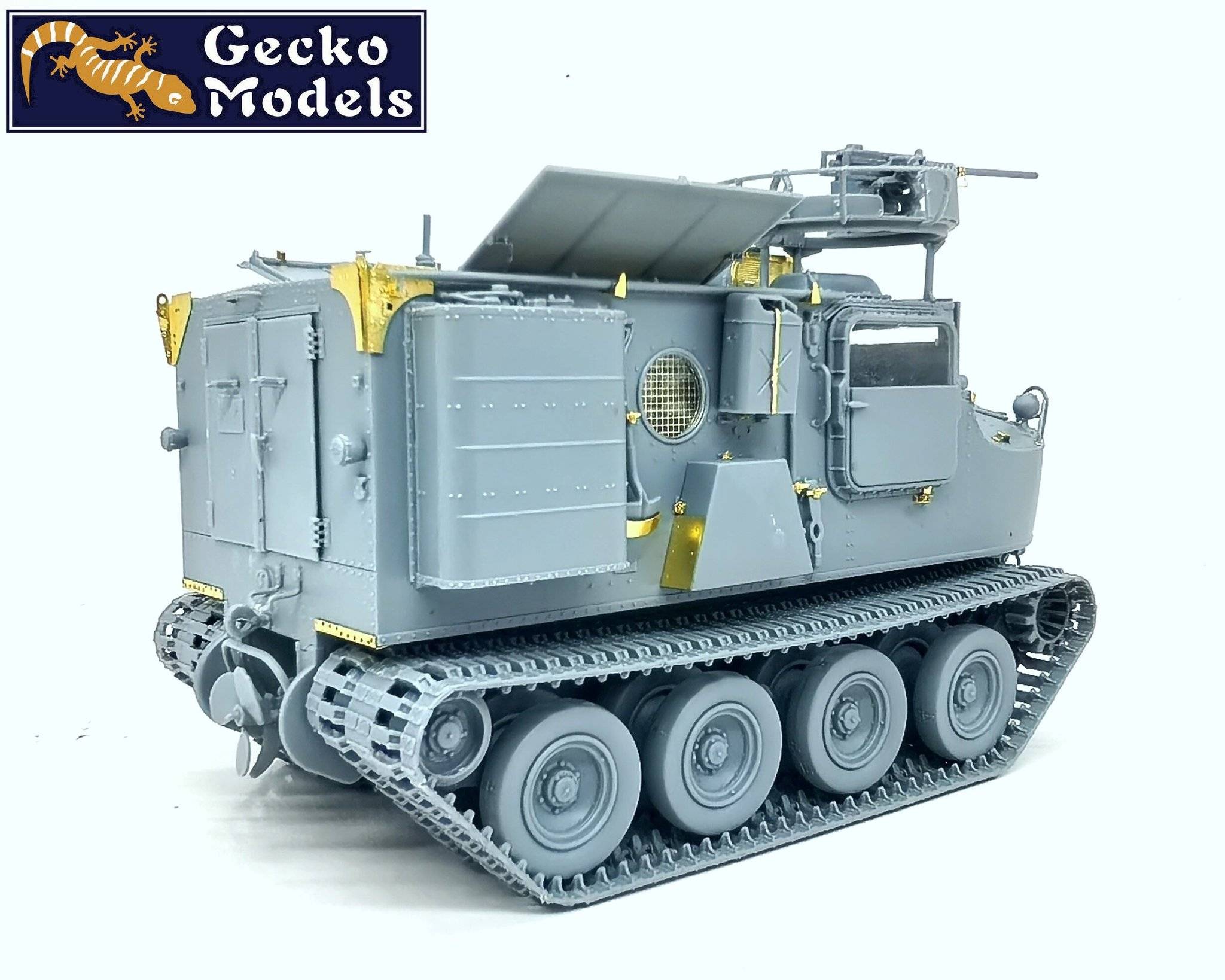 US M76 Amphibious Cargo Carrier "Otter" Late Production – Image 12