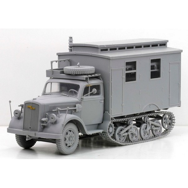 Sd.Kfz.3 Maultier Ambulance – Image 4