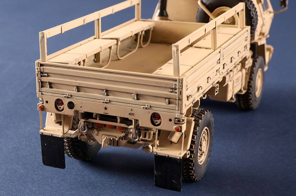 M1078A1P2 2.5 Ton LMTV Cargo Truck – Image 4