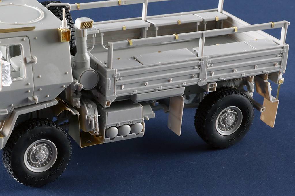 M1078A1P2 2.5 Ton LMTV Cargo Truck – Image 22