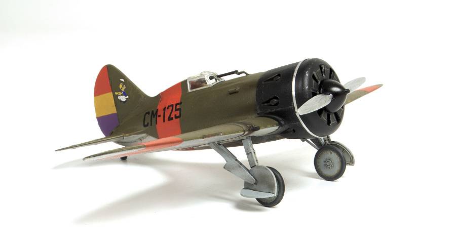Polikarpov I-16 type 5 Soviet fighter – Image 4