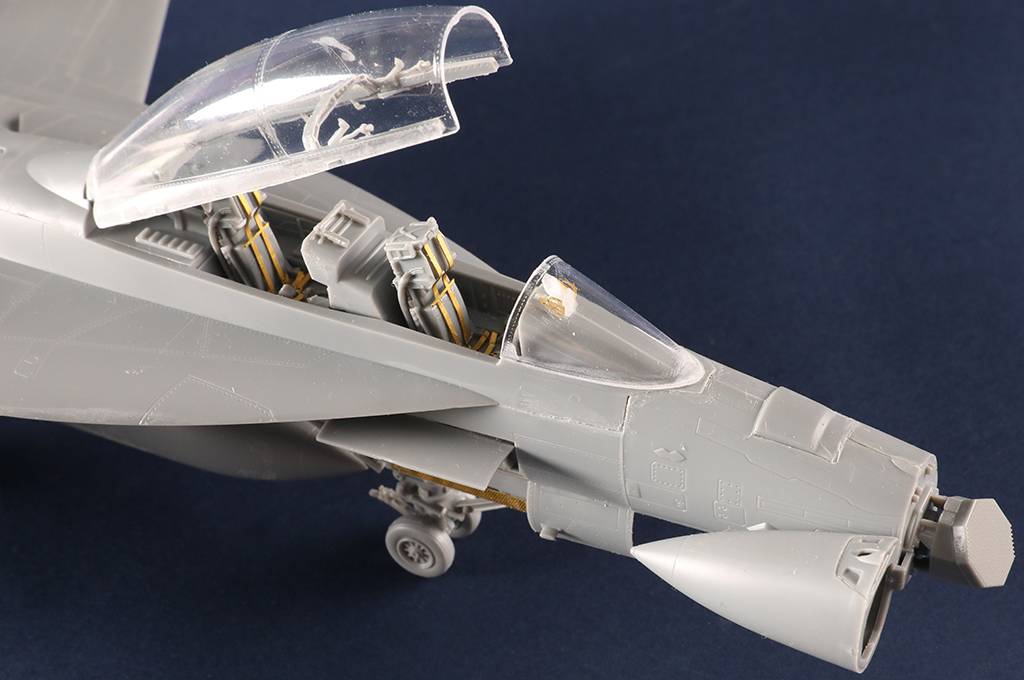 F/A-18F Super Hornet VFC-12 – Image 12