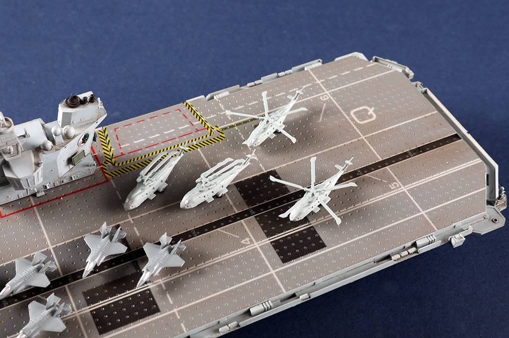 Queen Elizabeth Aircraft Carrier – Image 7