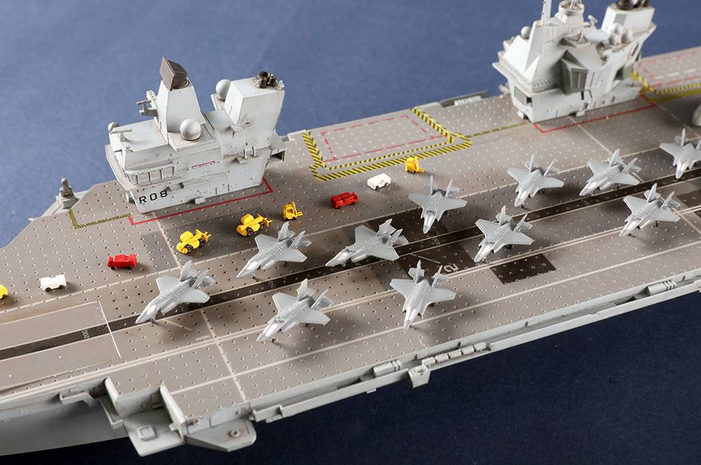 Queen Elizabeth Aircraft Carrier – Image 8
