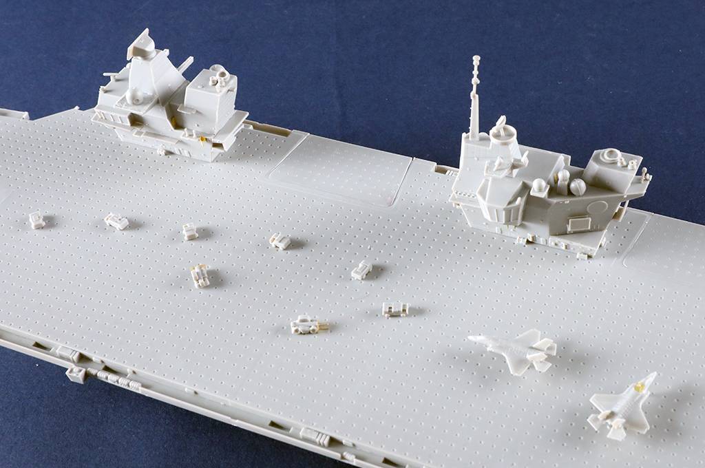 Queen Elizabeth Aircraft Carrier – Image 12