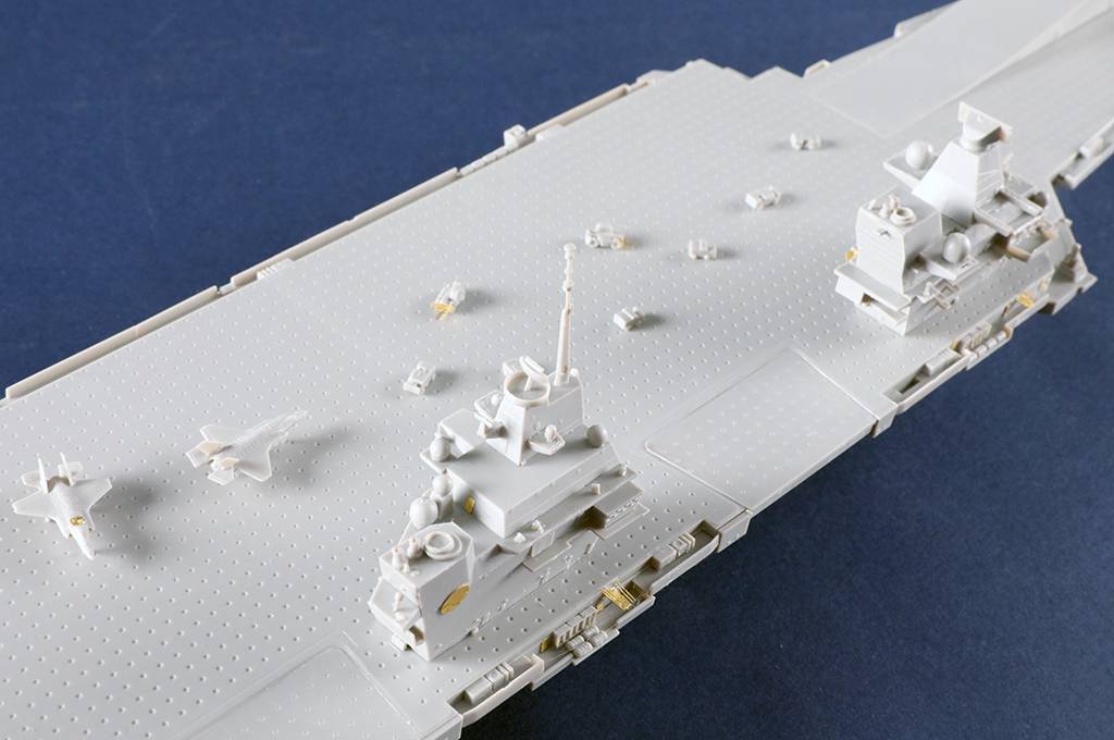 Queen Elizabeth Aircraft Carrier – Image 13