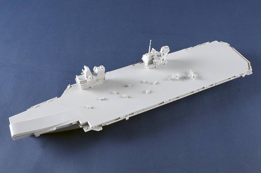 Queen Elizabeth Aircraft Carrier – Image 16