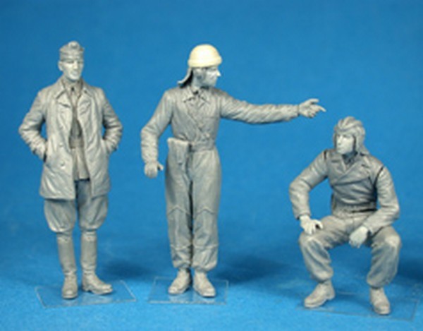 HUNGARIAN TANK CREW – Image 3