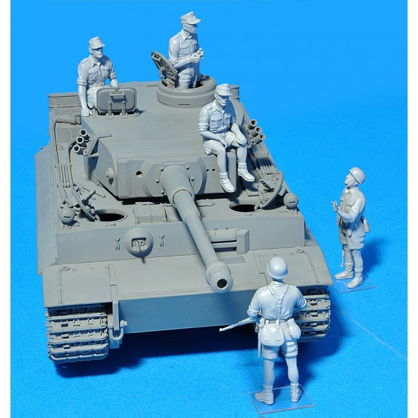 GERMAN PARATROOPERS & TANKERS (Italy 1943) – Image 2