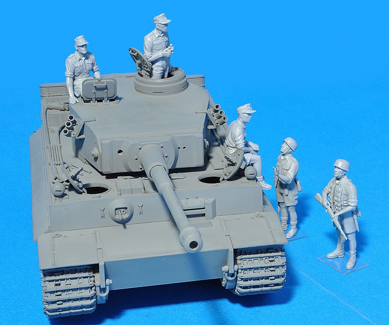 GERMAN PARATROOPERS & TANKERS (Italy 1943) – Image 3