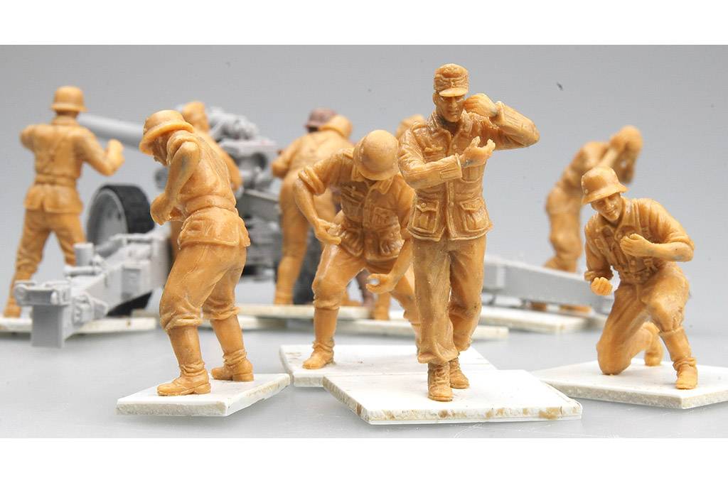 German s.FH 18 Field Howitzer Gun Crew set2 – Image 4
